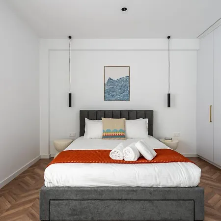 Modern Luxury 2br|park View & Balcony